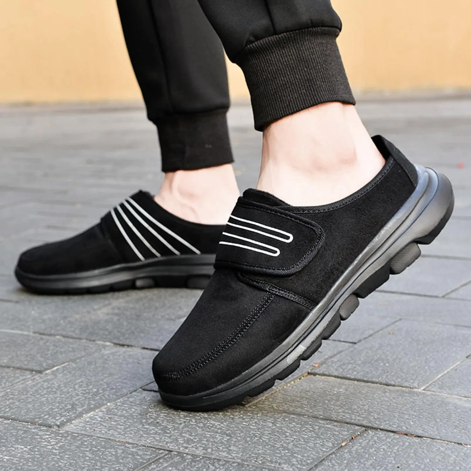 2022 New Couple Men's Autumn and Winter Walking Lightweight Soft Sole Non Slip Cover Heel Mens Casual Slip on Shoes Wide Men'
