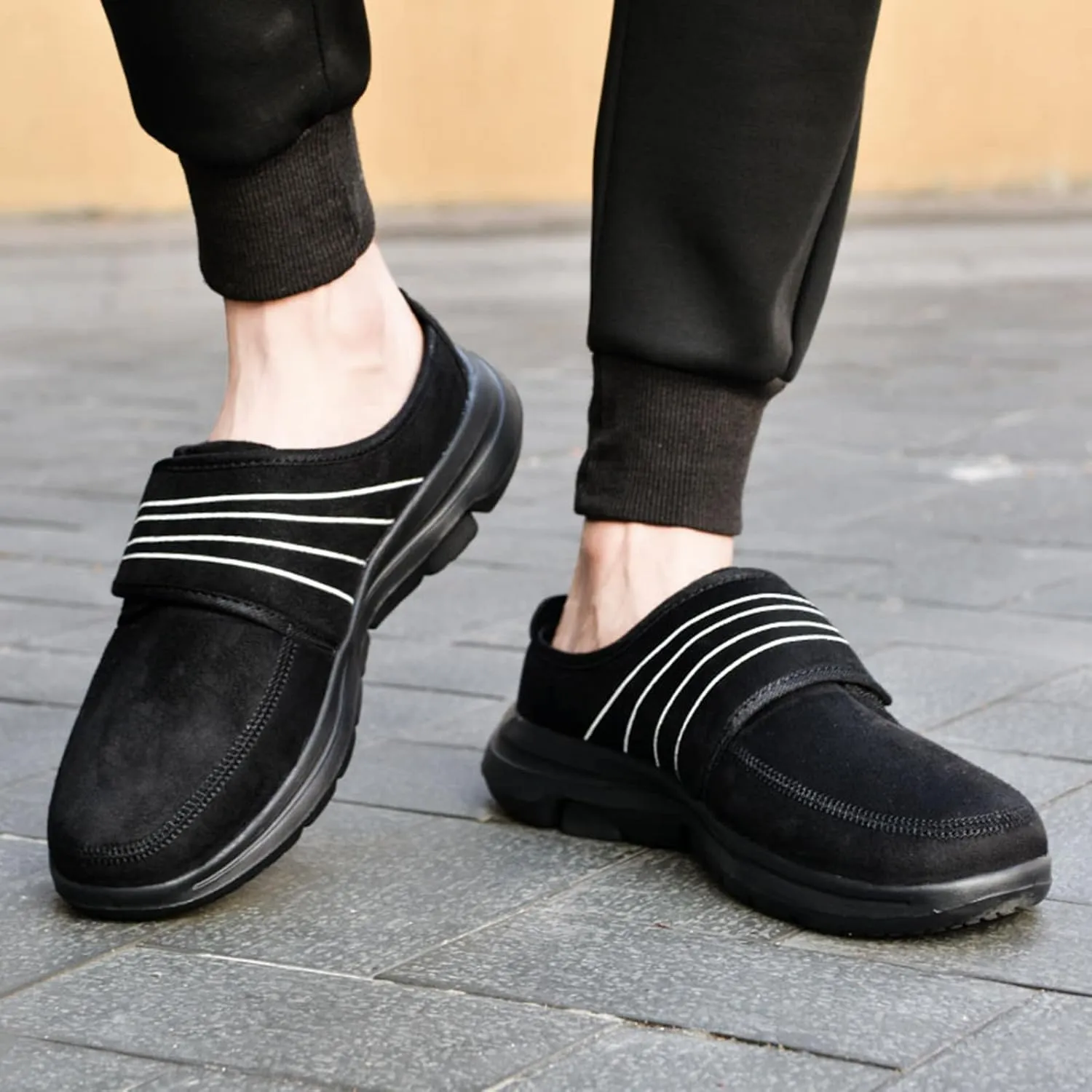 2022 New Couple Men's Autumn and Winter Walking Lightweight Soft Sole Non Slip Cover Heel Mens Casual Slip on Shoes Wide Men'