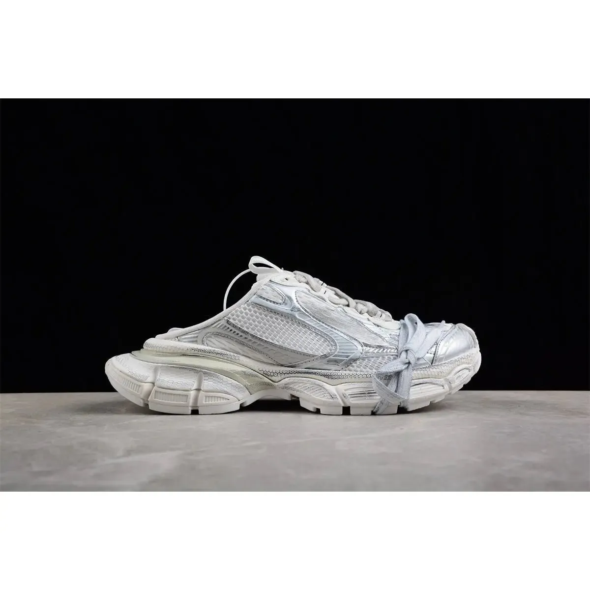 3XL EGGSHELL Remote-controlled WHITE MULE High-security x BALENCIAGA