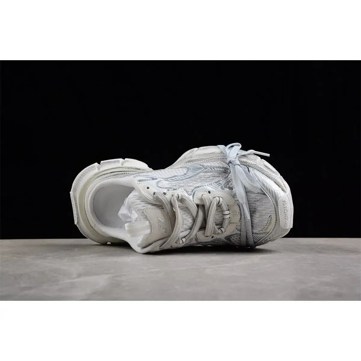 3XL EGGSHELL Remote-controlled WHITE MULE High-security x BALENCIAGA