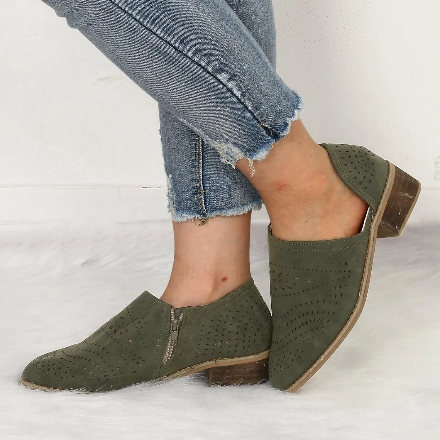 AMDBEL Fall Boots for Women 2024, Women's Ankle Boots Casual V Cut Slip On Low Heel Short Side Fall Winter Bootie Shoes