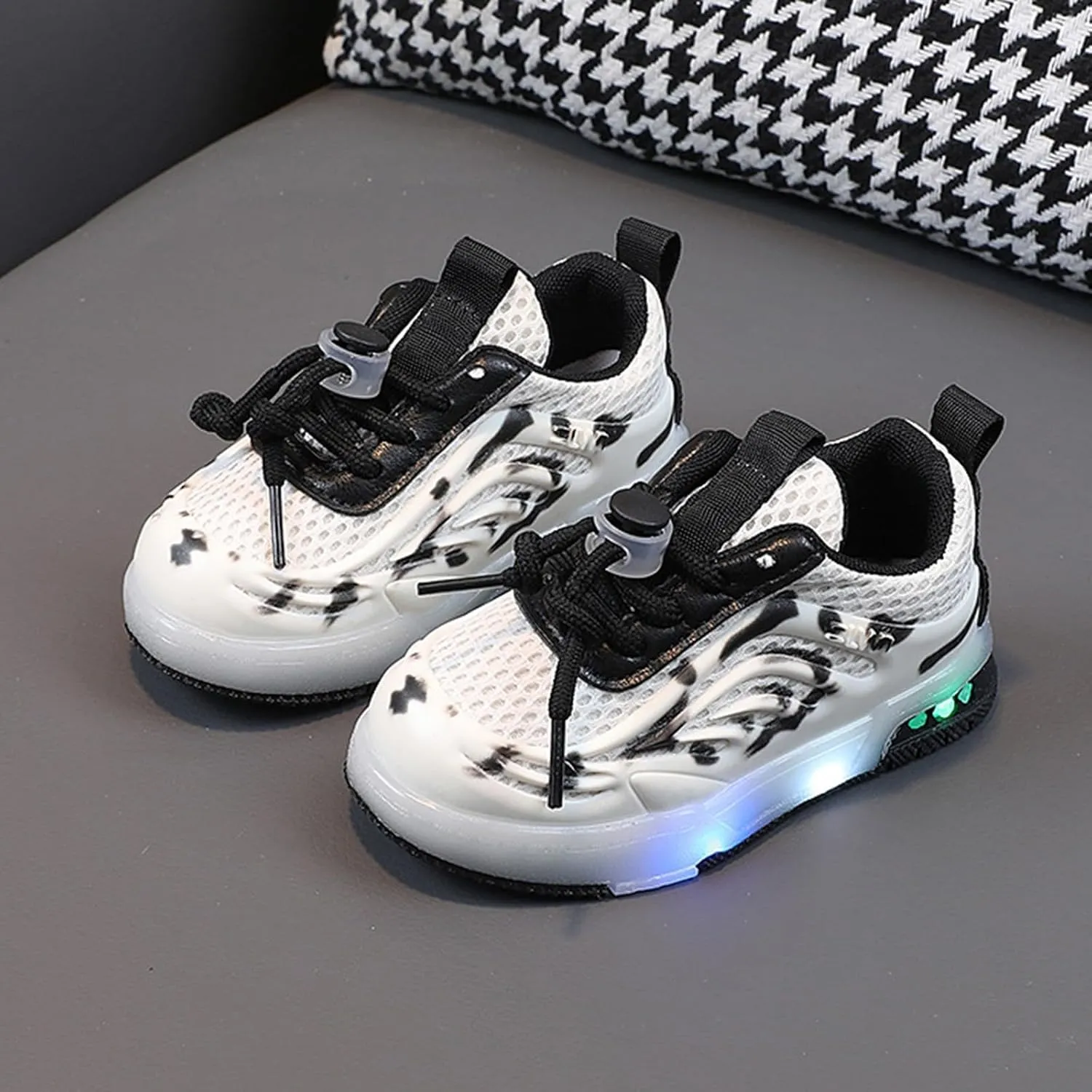 Boys Girls Sneakers Girls and Boys Spring Summer and Autumn Children's Mesh Breathable Small Breathable Running Shoes