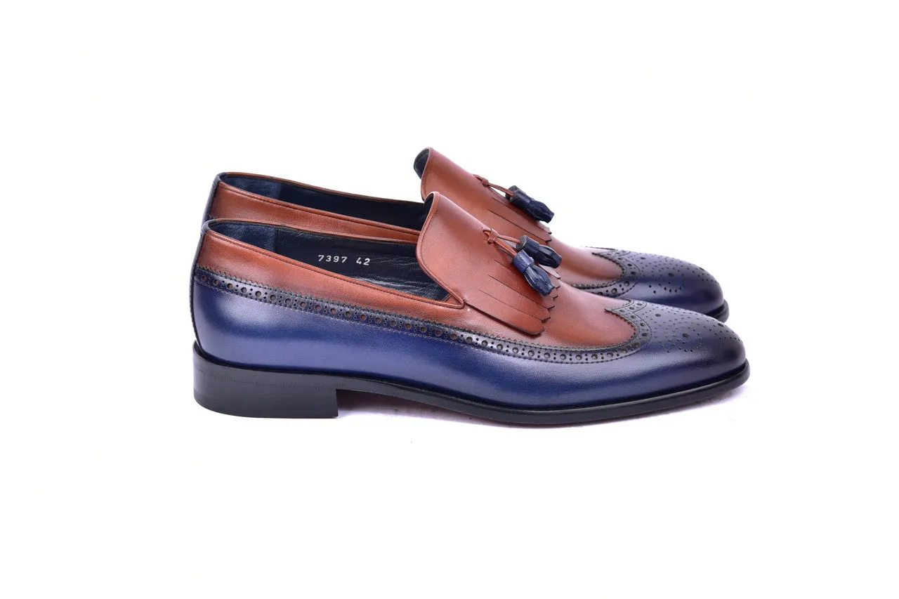 C00019- 7397 Wingtip Kiltie Tassel Loafer- Navy/Tan