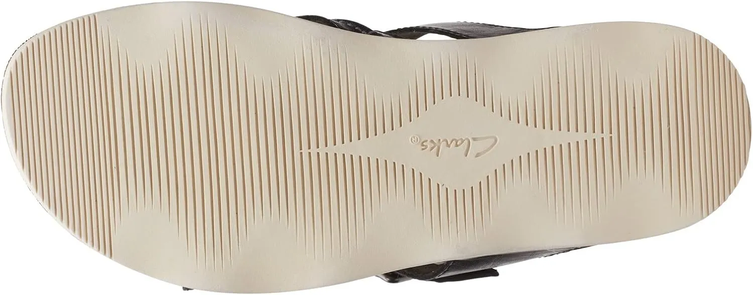 Clarks Women's Brynn Hope Flat Sandal