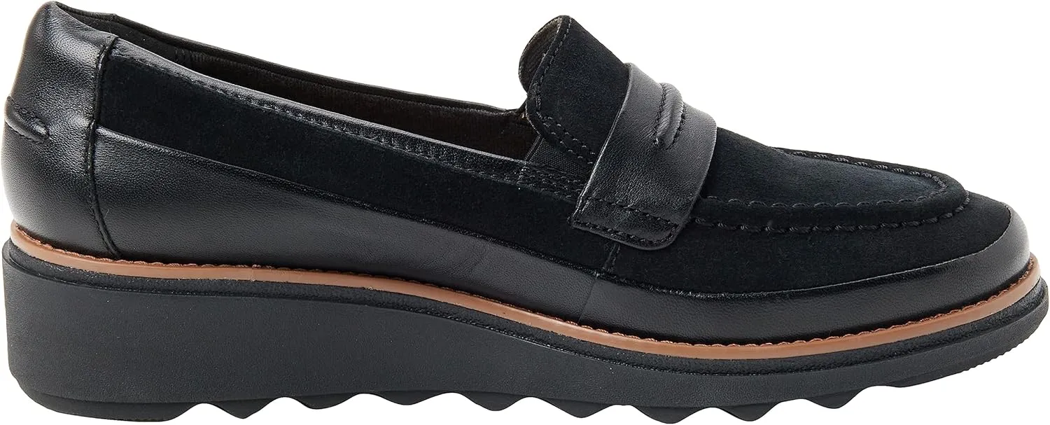 Clarks Women's Flat Penny Loafer