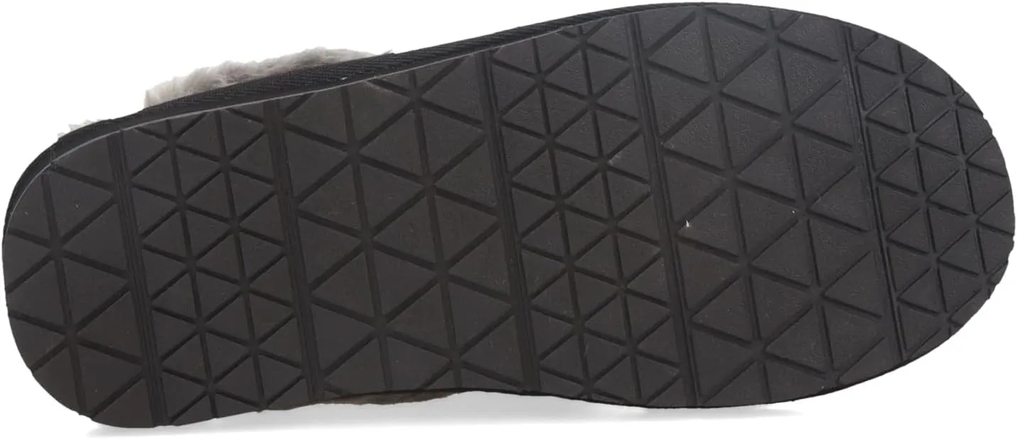 Clarks Women's Scuff Slip-On Mule Slipper