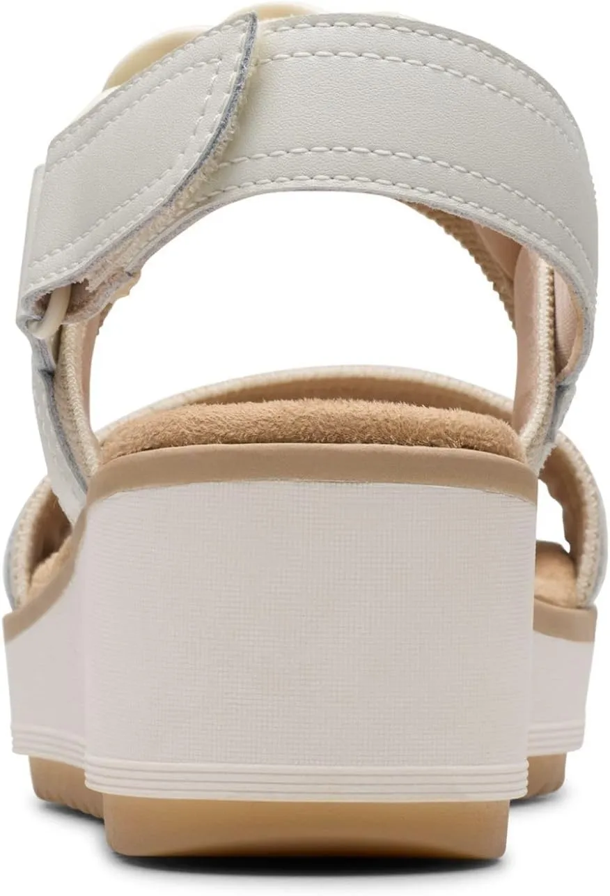 Clarks Women's Wrenly Eve Wedge Sandals