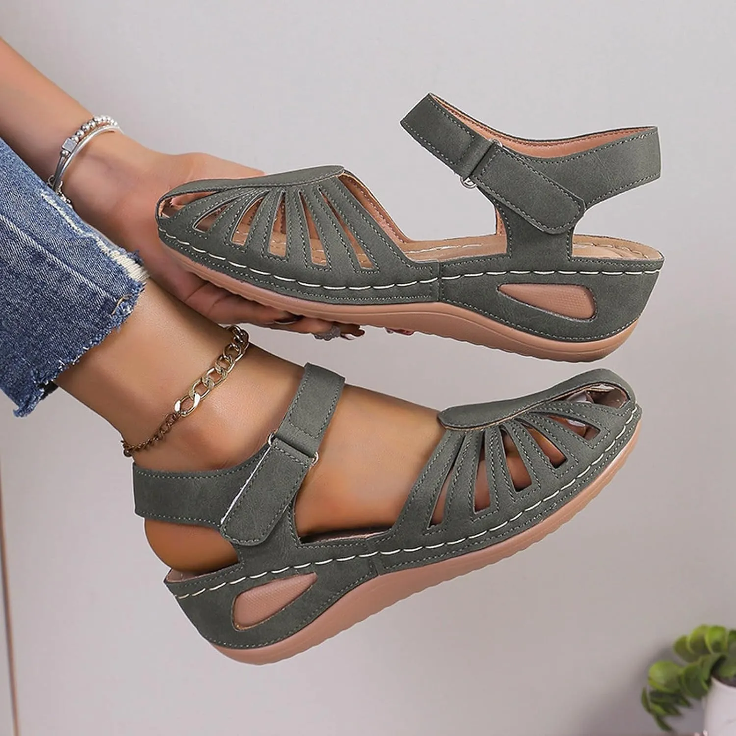 Closed Toe Wedges Heels for Women Dressy Summer 2025 Womens Sandals Wedge Shoes Comfortable Ankle Strap Platform Sandal Casual Bohemia Gladiator Outdoor Wedges for Vacation Party