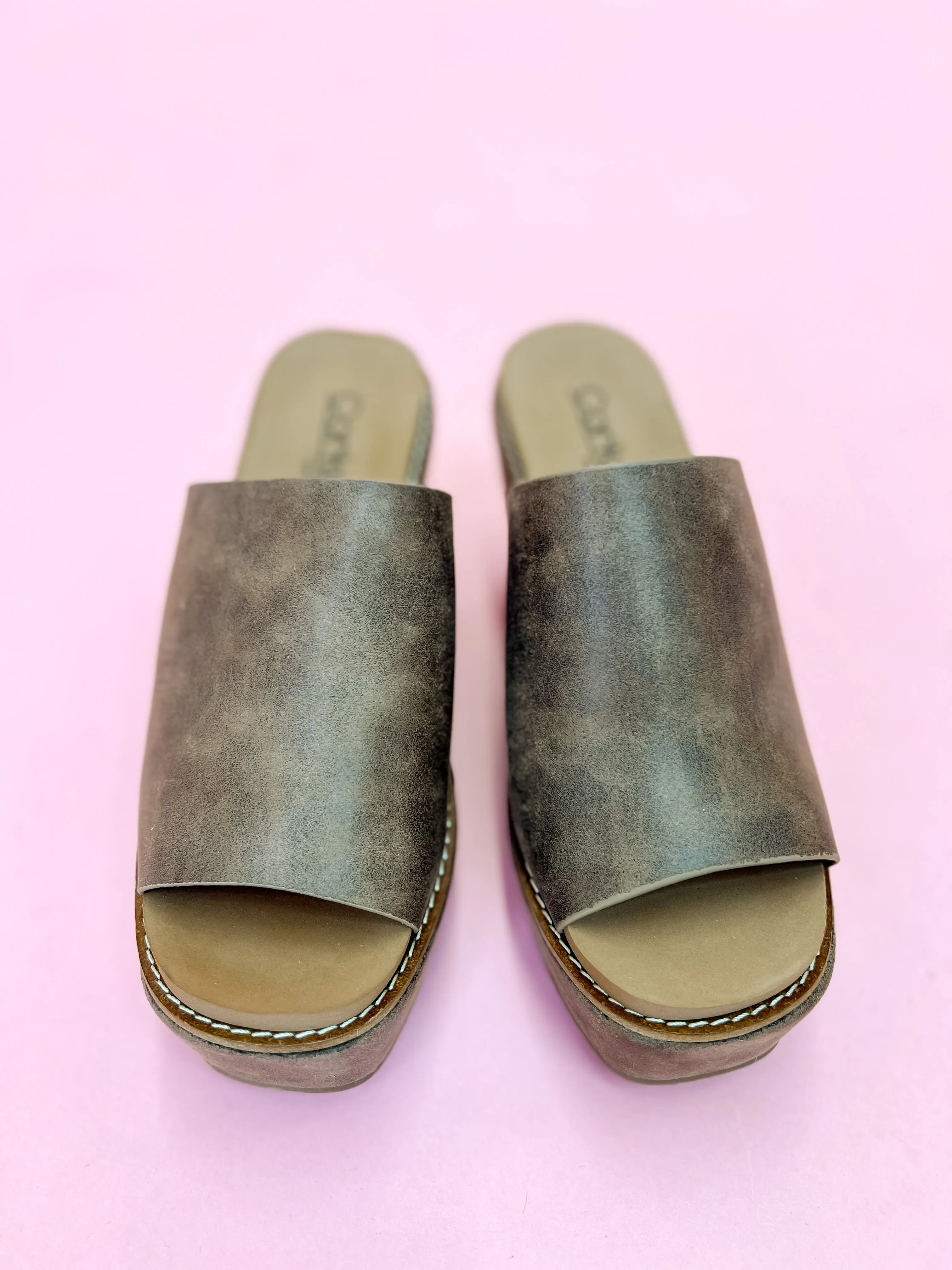 [Corky's] Mugshot Wedge - Tan