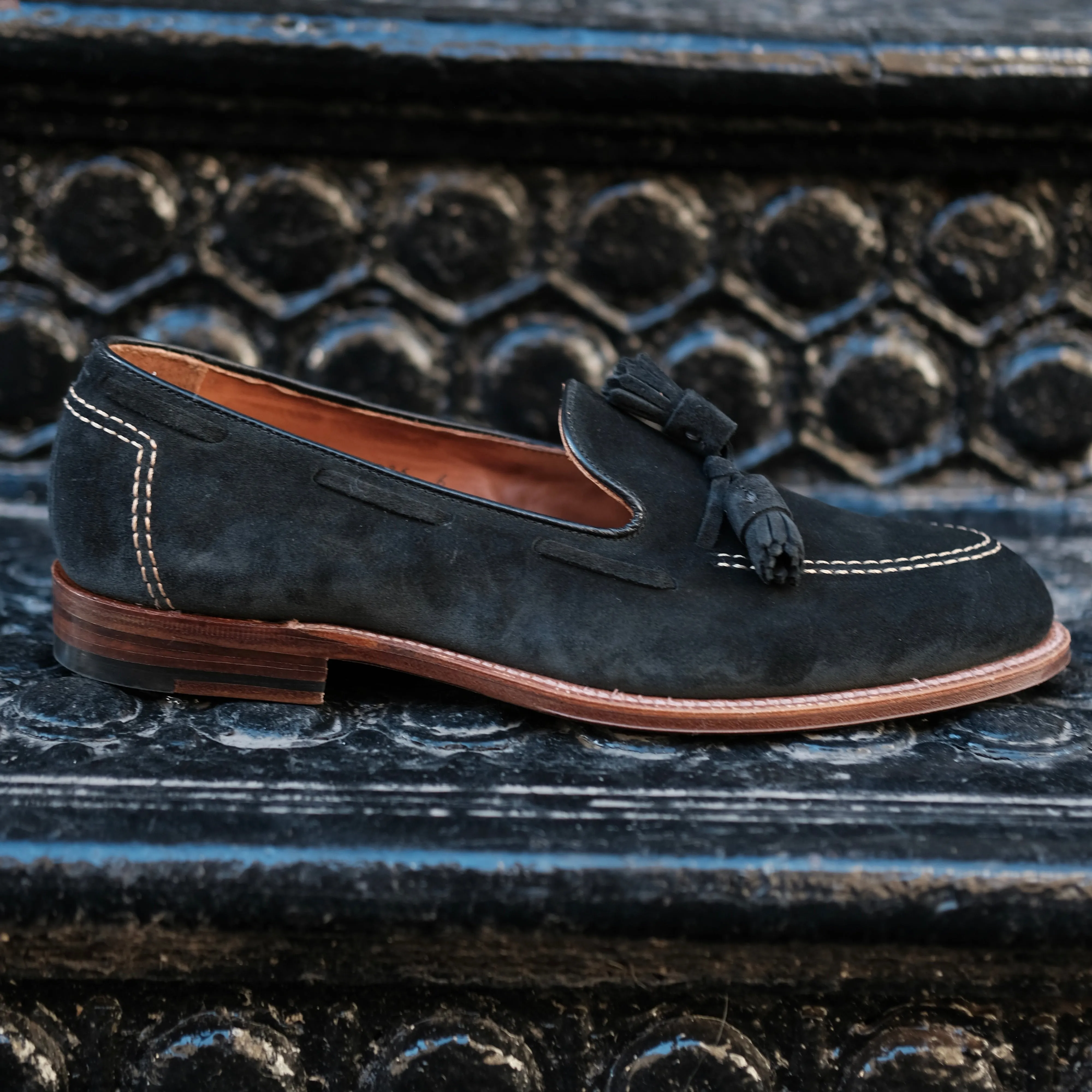 D0106 - Black Suede Tassel Loafer