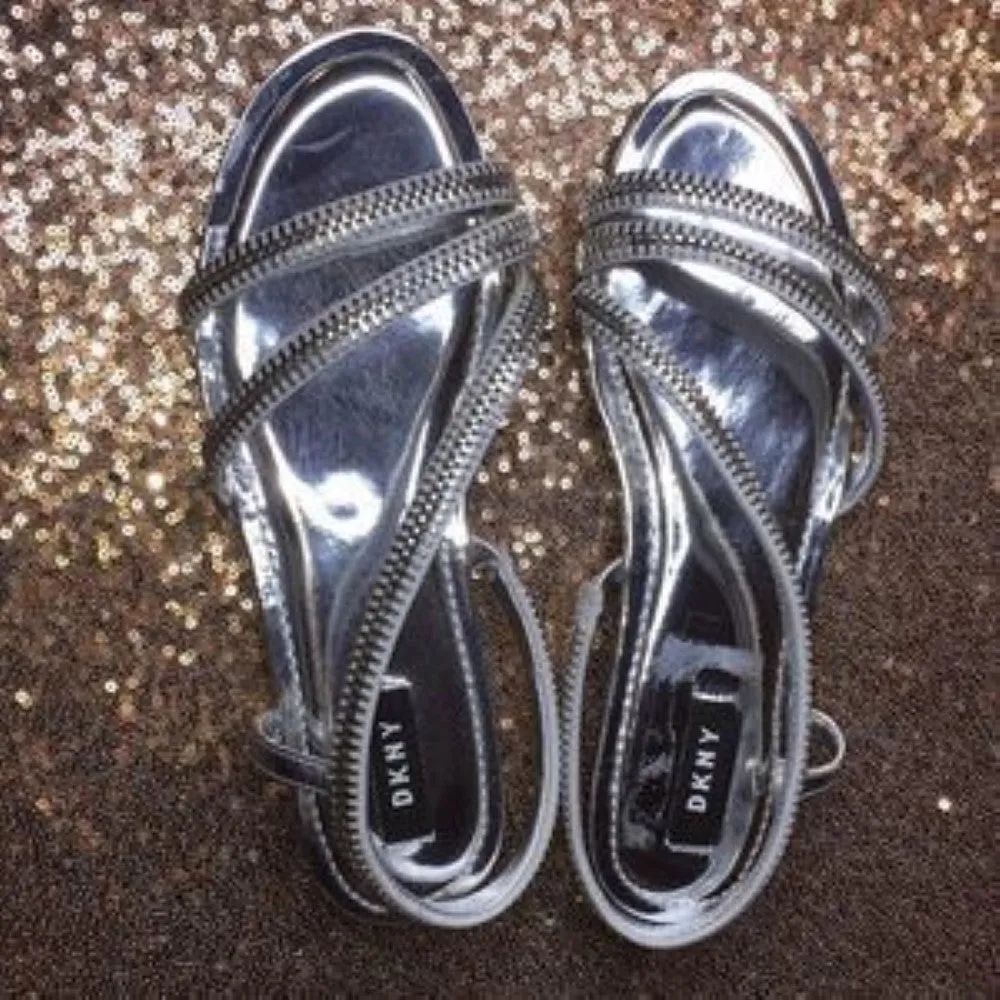 Dkny Khloi Flat Sandals 8.5