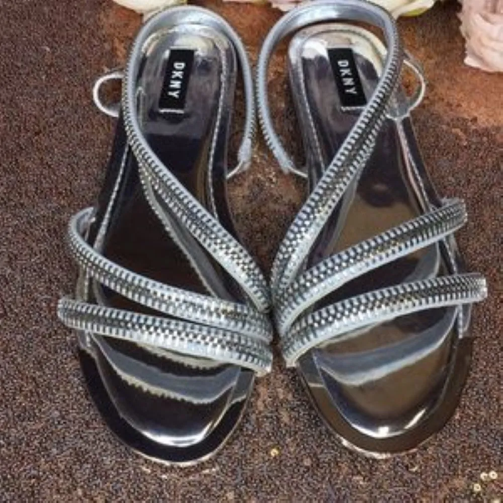 Dkny Khloi Flat Sandals 8.5