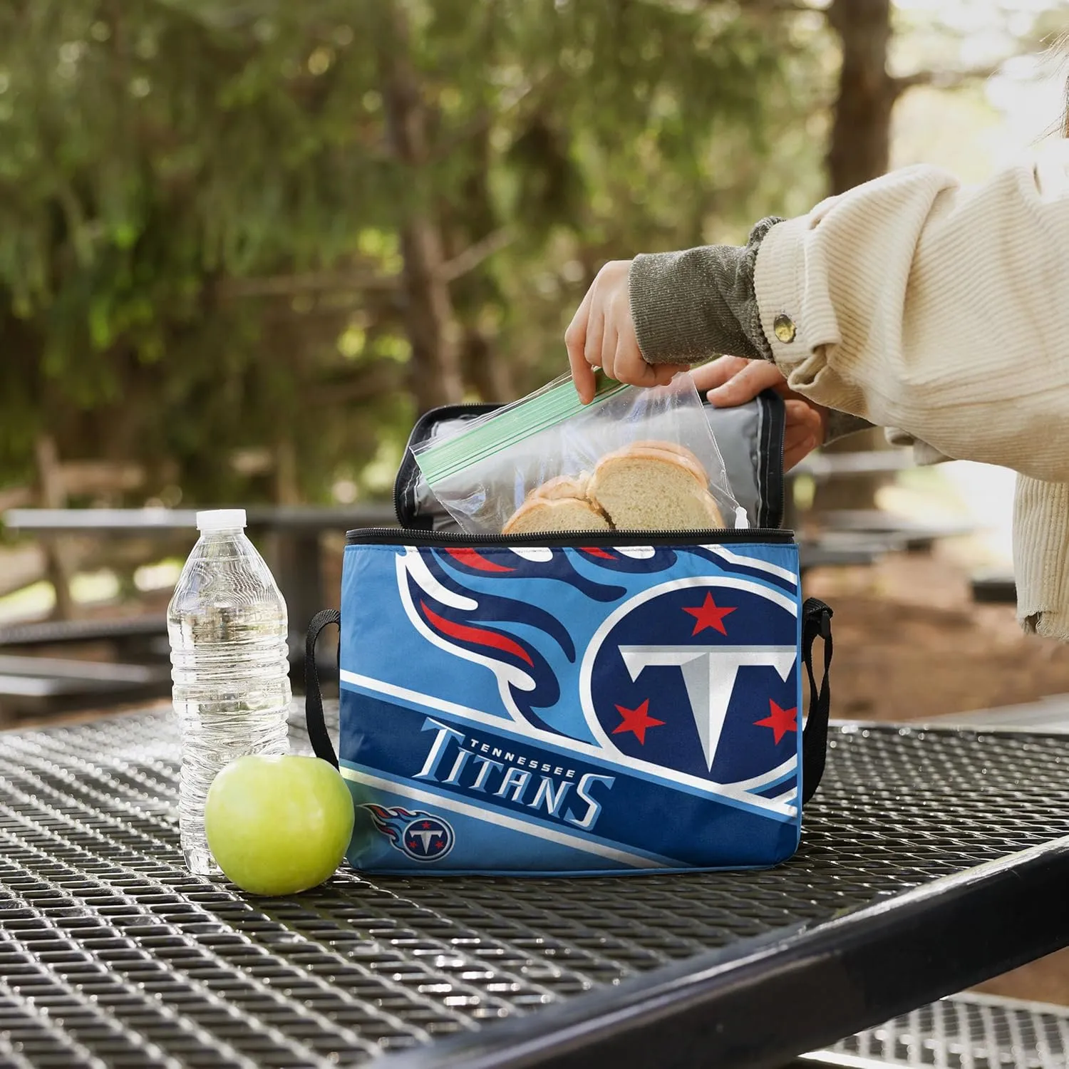 FOCO NFL Big Logo Stripe 6-Pack Cooler