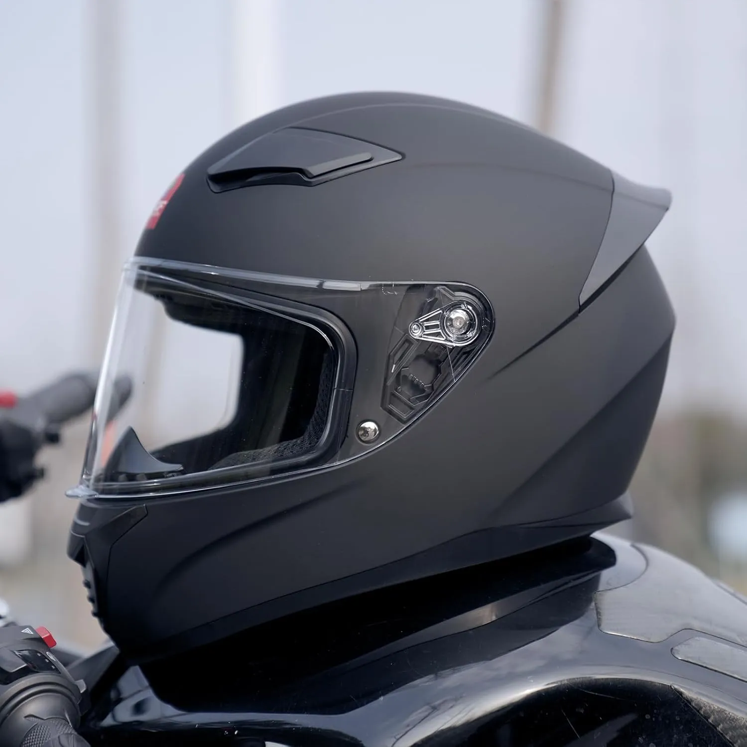 Full Face Motorcycle Helmet WS-607 DOT Approved Motorbike Racing Street Bike Helmets for Adults with Visor