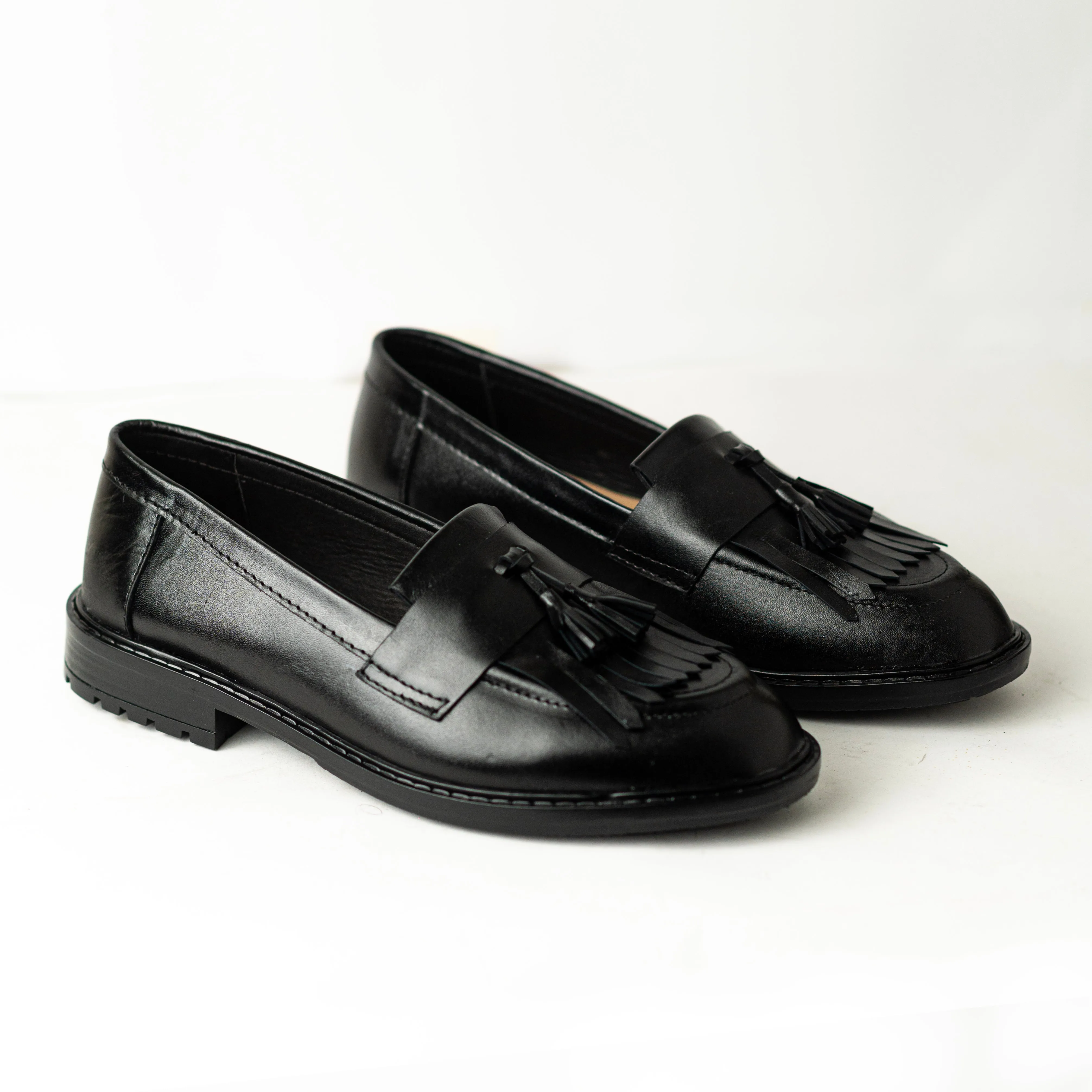 Hi-Shine Tassel (Black)