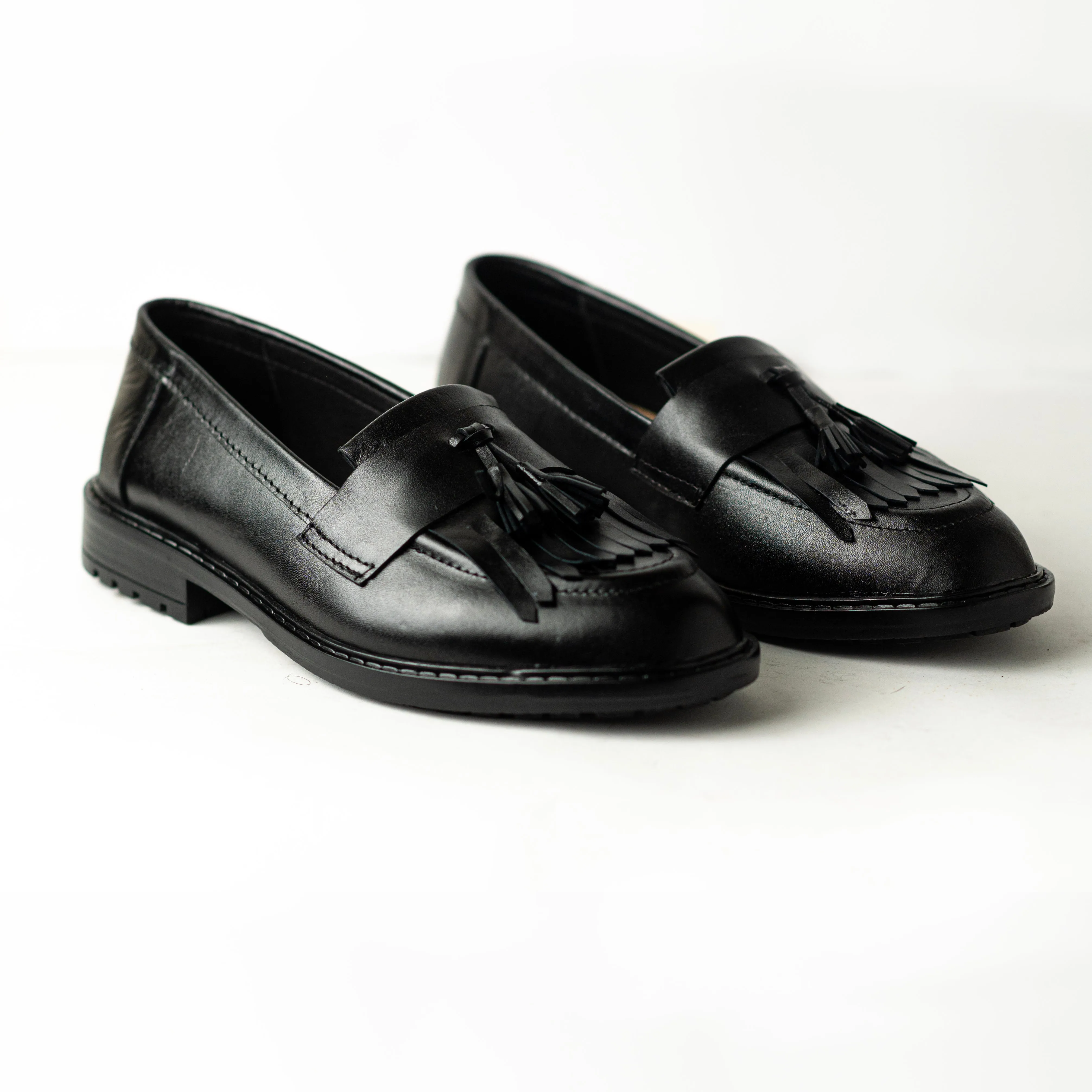 Hi-Shine Tassel (Black)