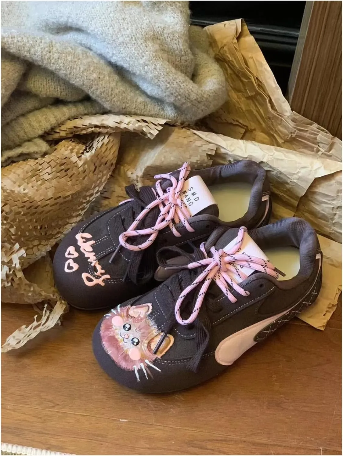 Kawaii Cute Retro Kitten Cat-Themed Trainer Sneakers for Women Soft Sole Casual Running Walking Flat Shoes Non-Slip