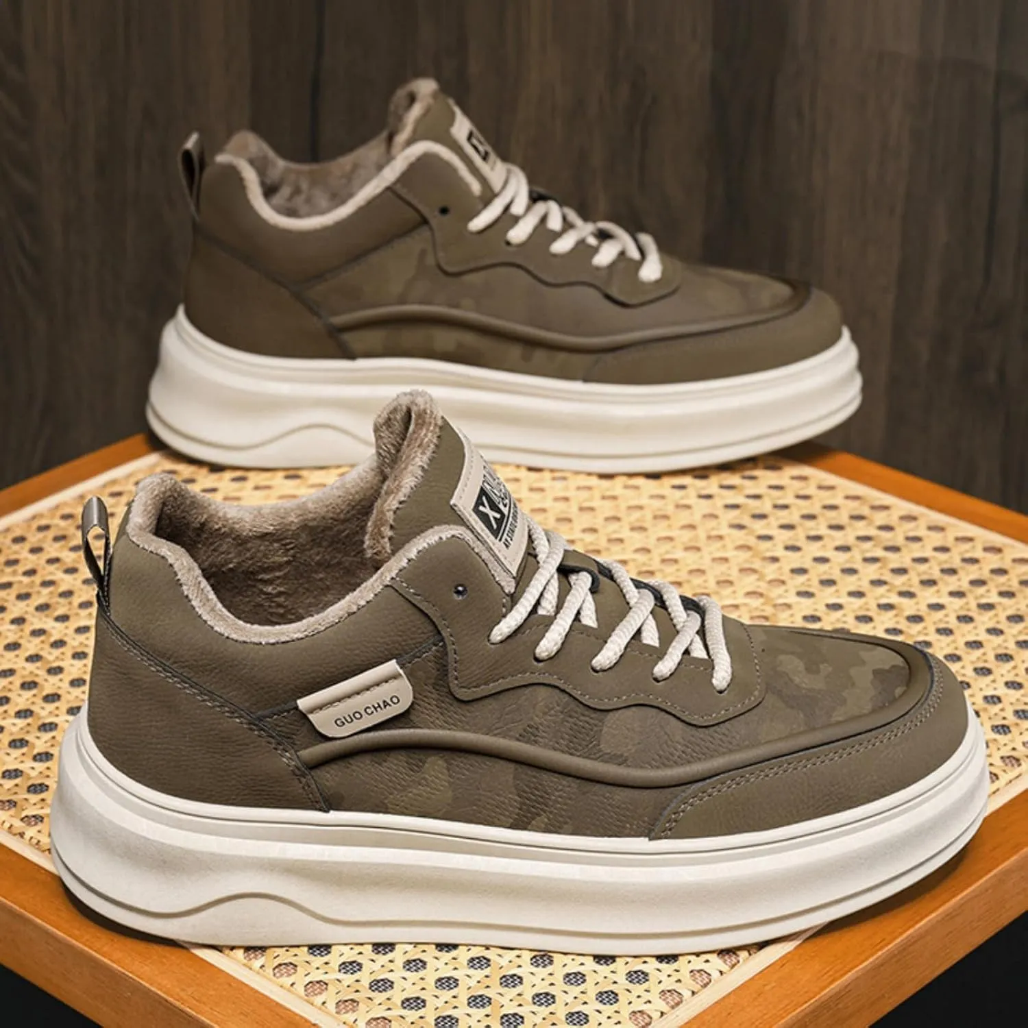 Mens Fashion Suede Leather Lace Up Platform Fur Lined Sneakers Casual Retro Warm Round Toe Non Slip Flats Walking Shoes for Daily Travel