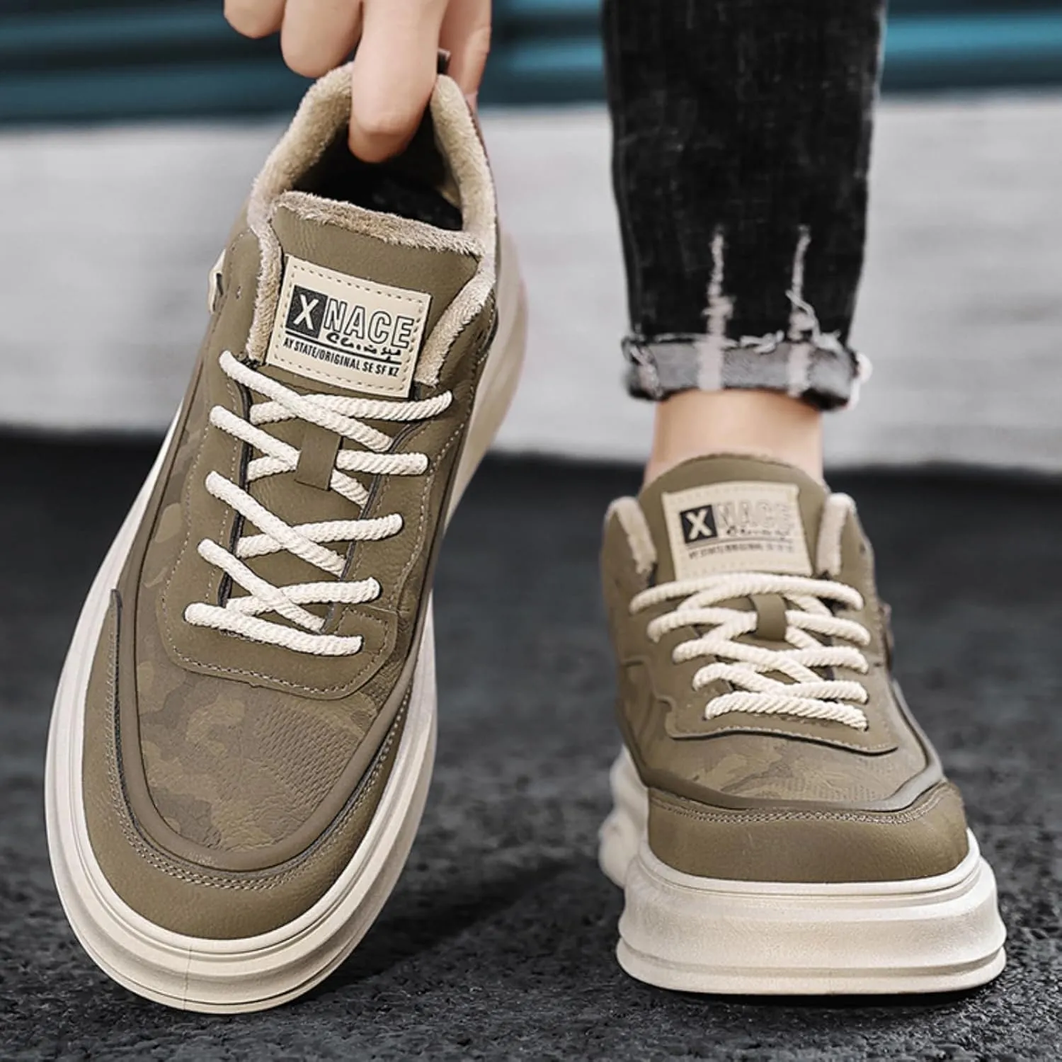 Mens Fashion Suede Leather Lace Up Platform Fur Lined Sneakers Casual Retro Warm Round Toe Non Slip Flats Walking Shoes for Daily Travel