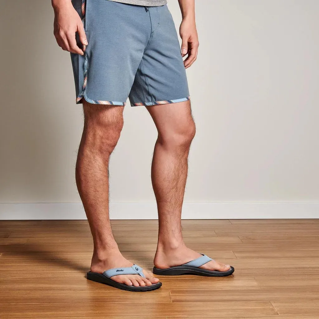 OLUKAI Ohana Men's Beach Sandals, Water Resistant Flip Flops, Arch Support & Comfort Fit, Lightweight & Durable, Enhanced Grip & Traction