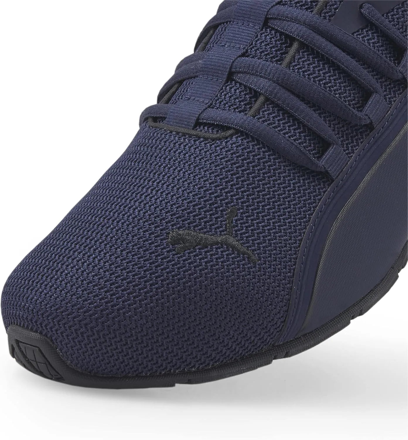 PUMA Men's Axelion Cross-Trainer