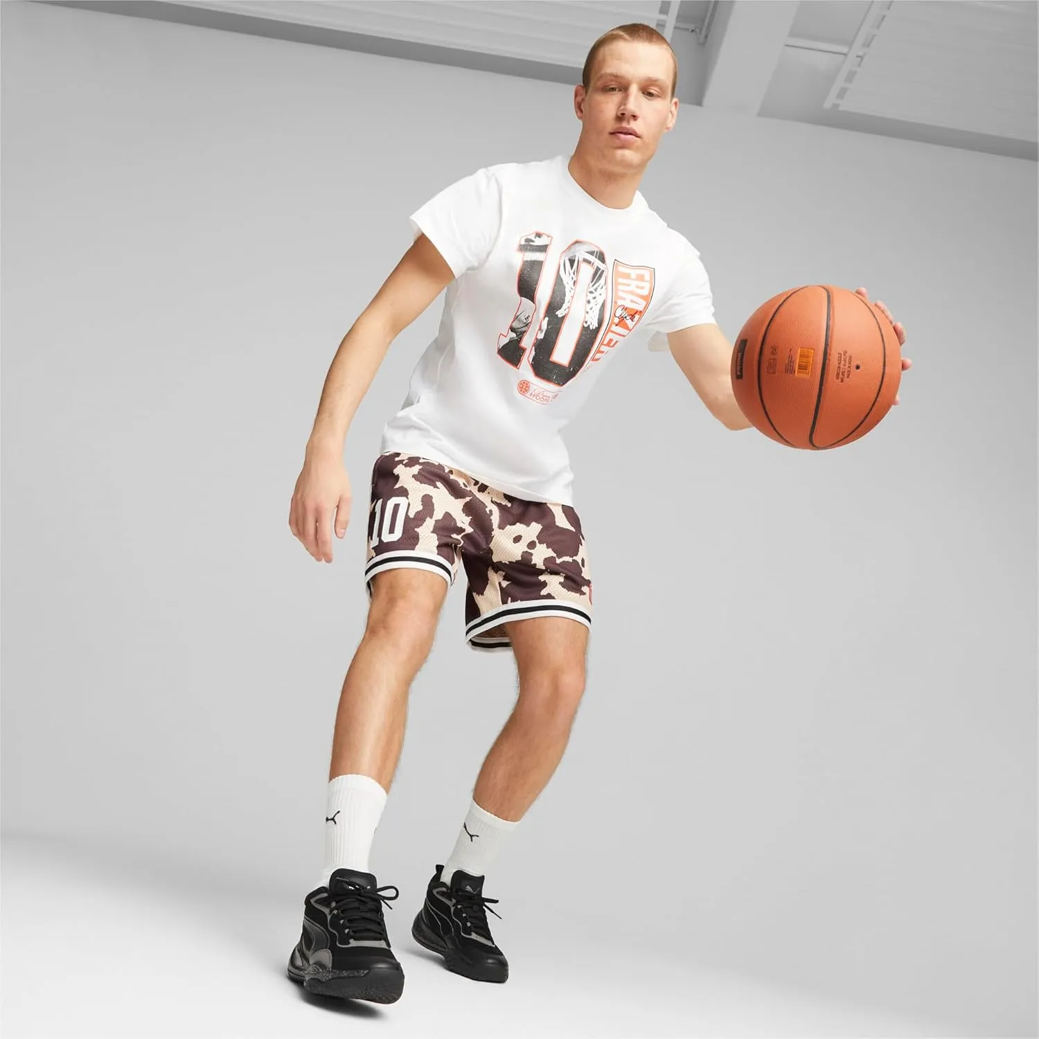 PUMA Men's Playmaker Pro Mid Sneaker