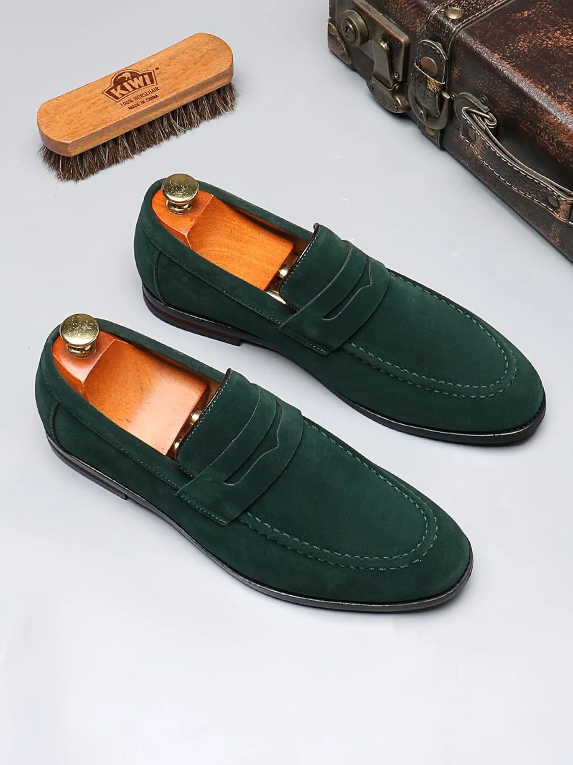 Santimon Penny Loafers for Men, PU Velvet Leather, Moc Toe, Slip-On Dress Casual Office Shoes