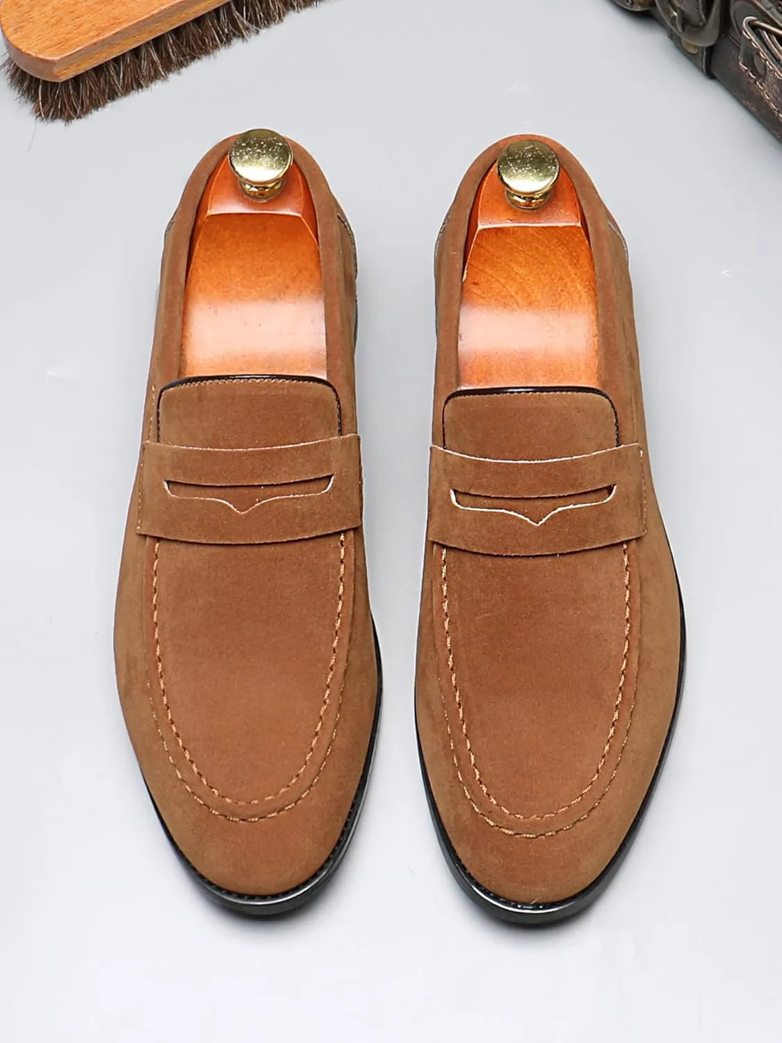 Santimon Penny Loafers for Men, PU Velvet Leather, Moc Toe, Slip-On Dress Casual Office Shoes