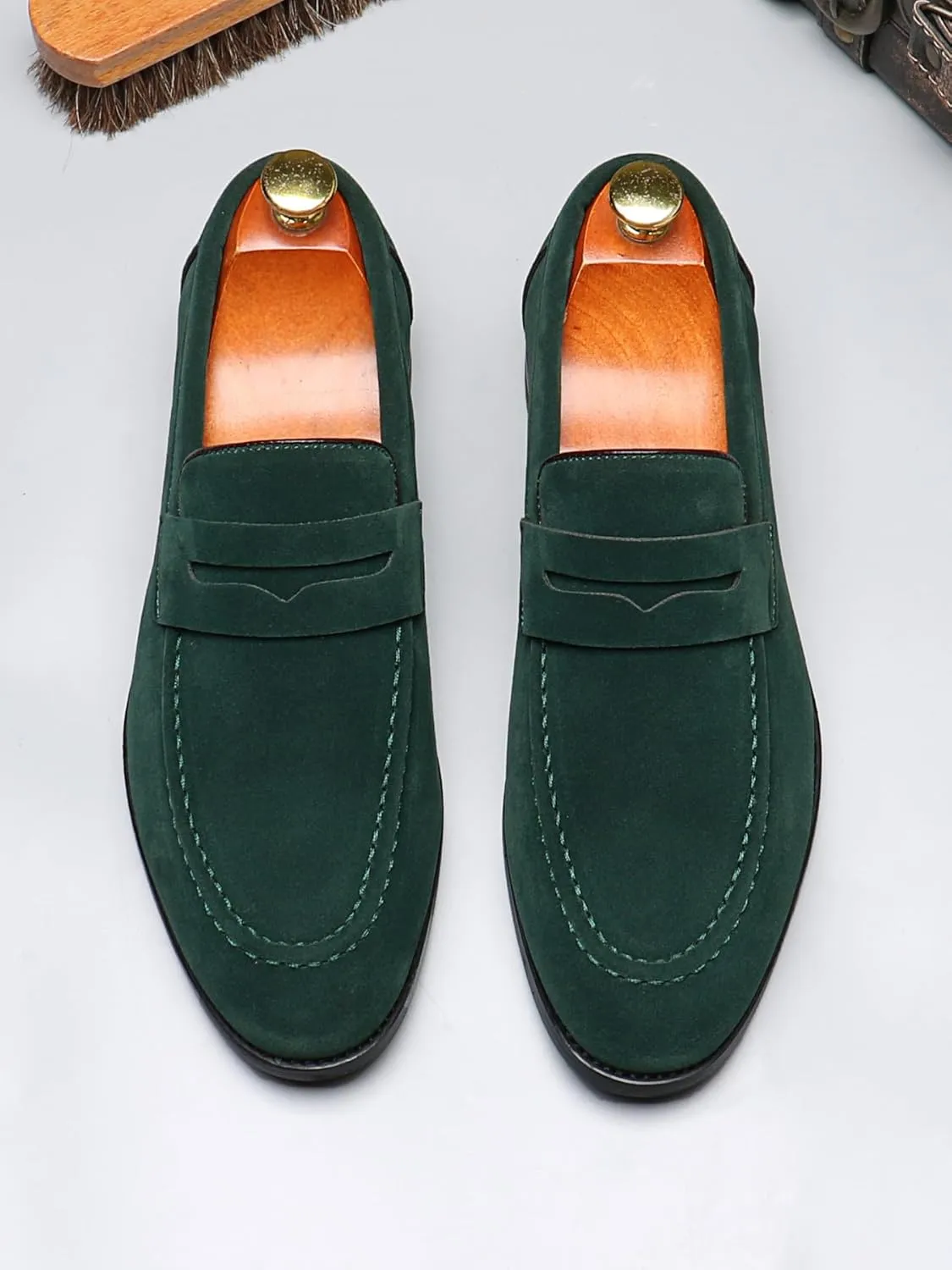 Santimon Penny Loafers for Men, PU Velvet Leather, Moc Toe, Slip-On Dress Casual Office Shoes