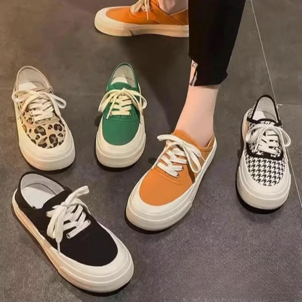 Slip-On Canvas Mule Sneakers for Women – Lace-Up Backless Flat Shoes, Shell Toe Casual Platform Loafers, Soft Sole Fashion Trainers