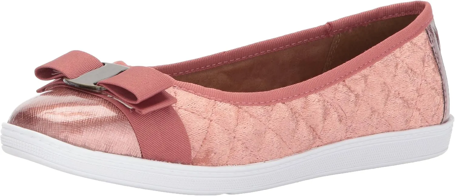 Soft Style Women's Faeth Ballet Flat