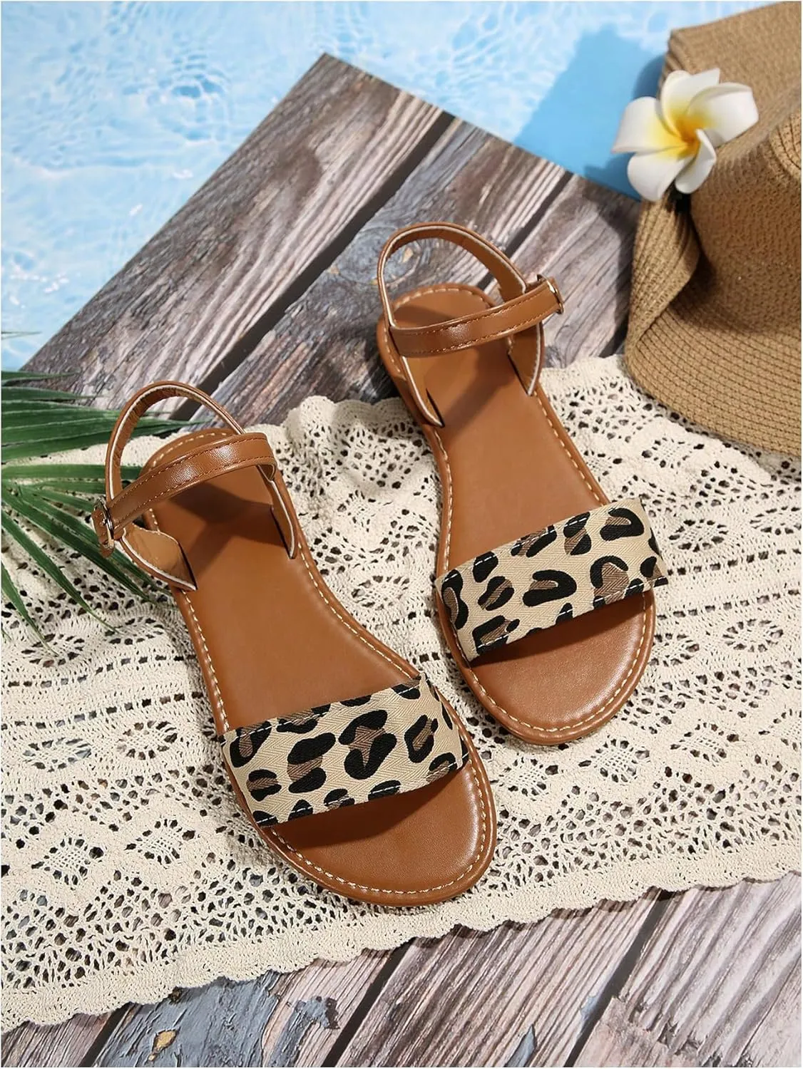 Verdusa Women's One Band Ankle Strap Flat Sandals Open Toe Walking Shoes
