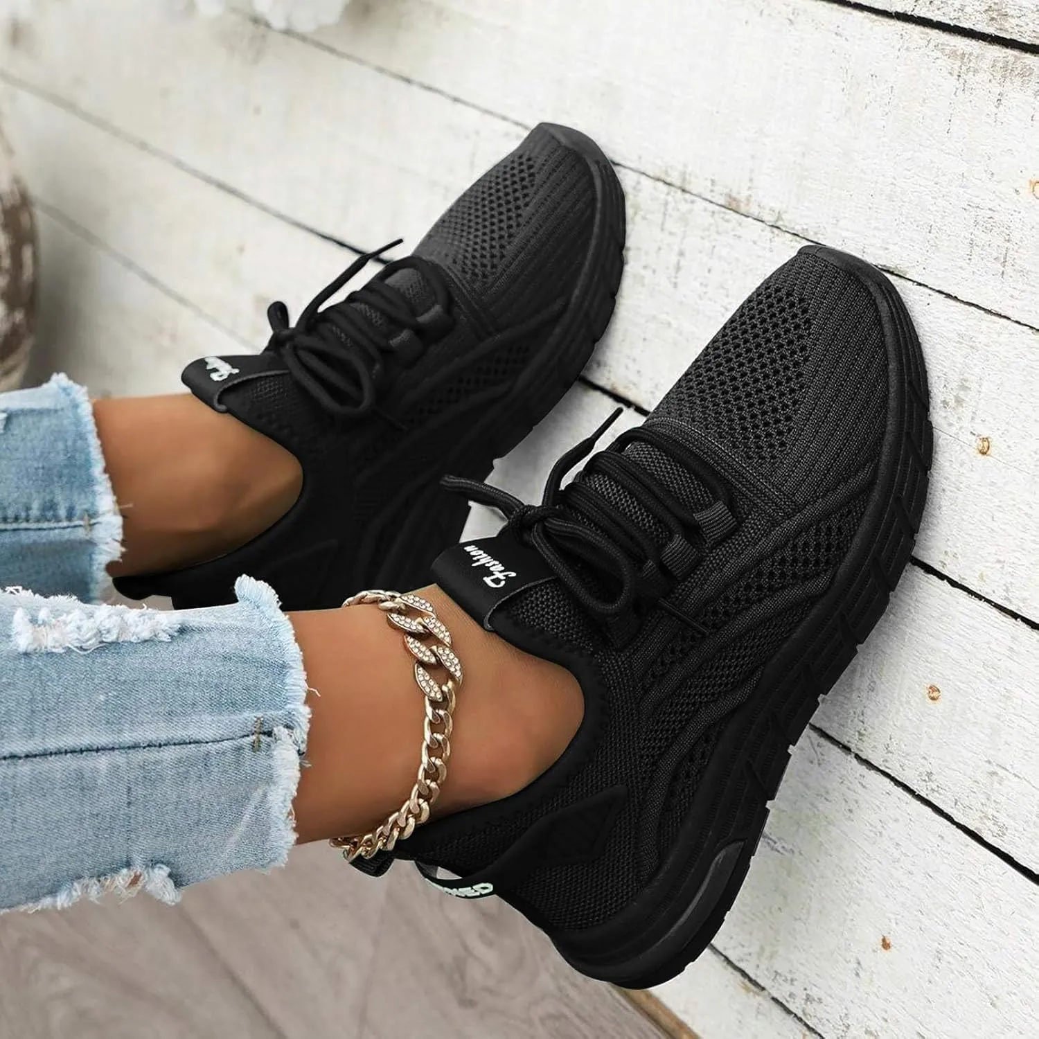 Women's Walking Shoes Lightweight Breathable Flying Woven Mesh Upper Casual Jogging Ladies Tennis Shoe Workout Gym Sneakers