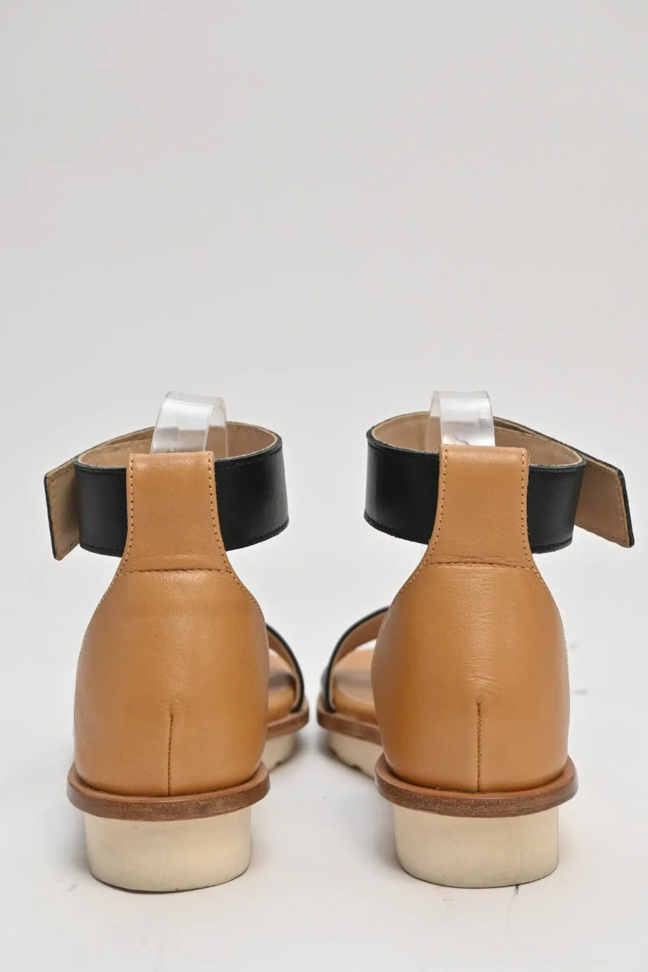 [WS6964] Issey Miyake | Flat sandals