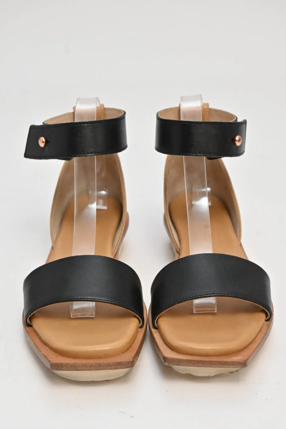 [WS6964] Issey Miyake | Flat sandals