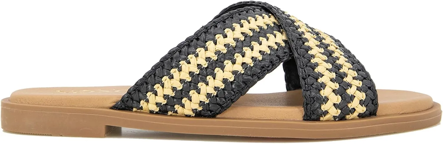 XOXO Women's Melly Flat Sandal